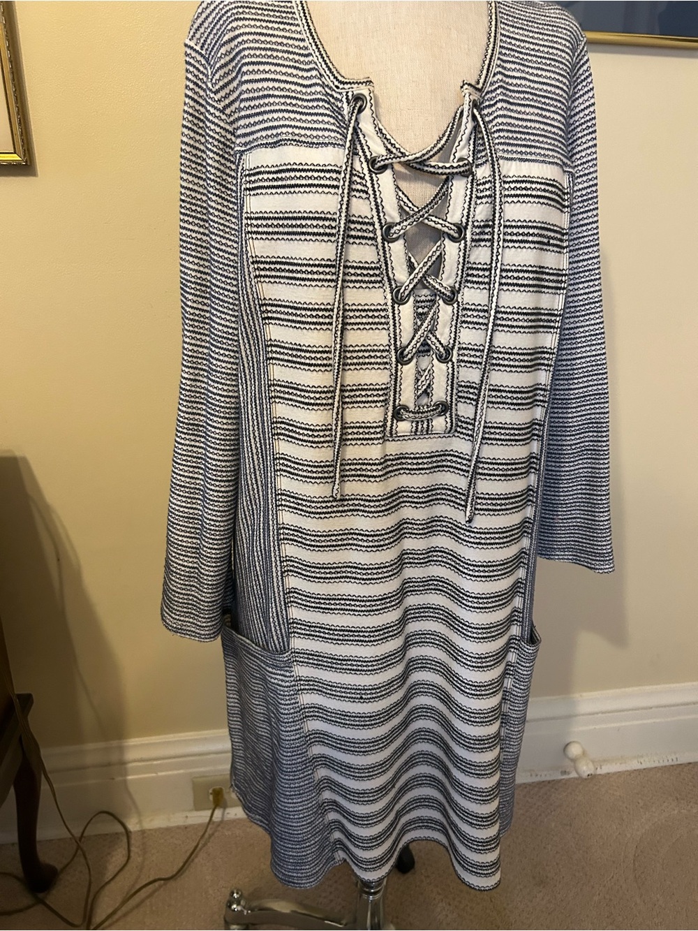 BCBG Max Azria cotton 3/4 sleeve dress black grey and white Large